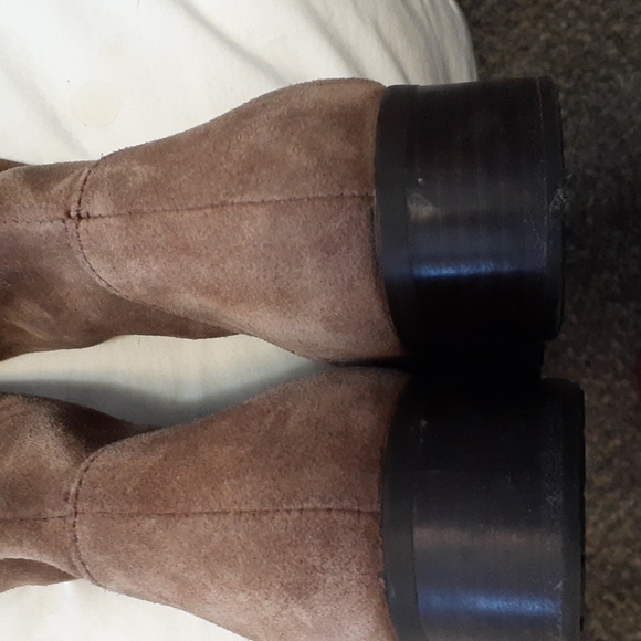 Boot - Picture 4 of 6